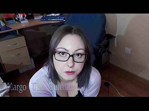 ❤️ Ti fi sexy ak linèt souse gode pwofondman sou kamera Porno nan nou ❌