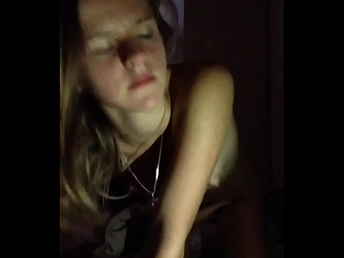 ❤️ Yon ti fi masturbe ak koms Porno nan nou ❌